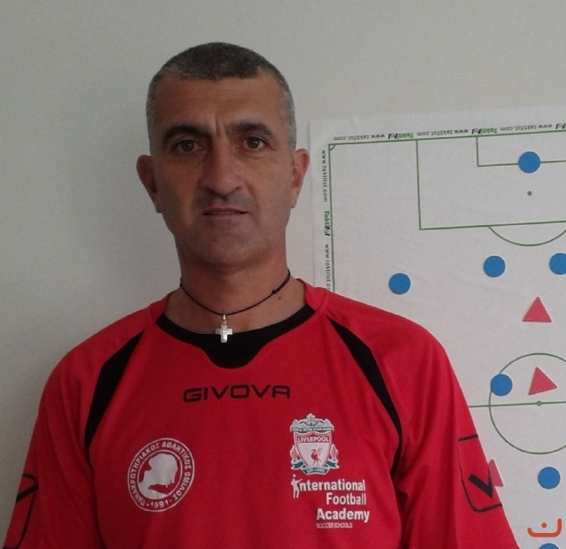 Βασίλης ΠΑΠΑΔΑΚΗΣ