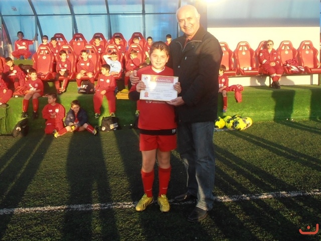 Τμήμα Τζούνιορ 2004: Κωνσταντίνος ΣΤΑΜΠΟΛΑΚΗΣ