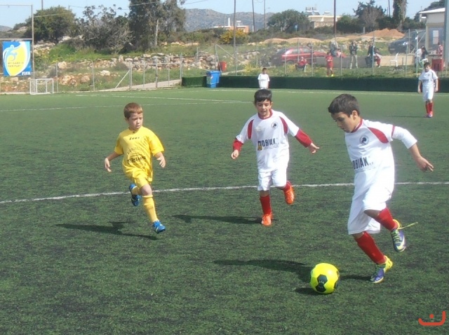 Πανακρωτηριακός - Περιβόλια: 10-1_1