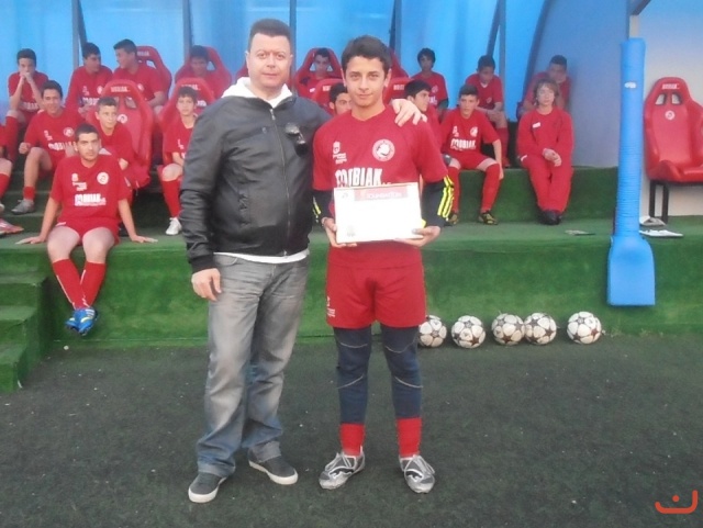 Τμήμα Παίδων 1998-99: Πέτρος ΤΡΙΑΝΤΑΦΥΛΛΑΚΗΣ